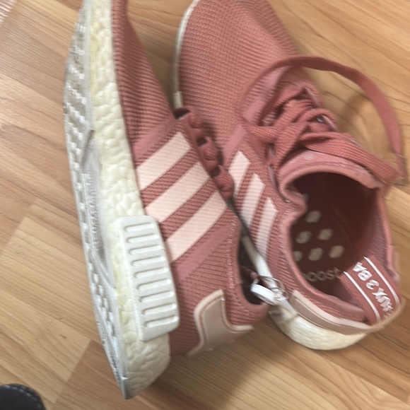 Adidas NMD R1 2016 RAW PINK USED US SIZE 5/36 - Picture 3 of 3